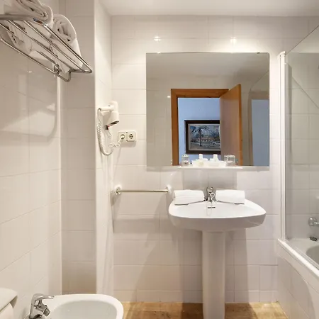 La Santa Maria ホテル シッチェス