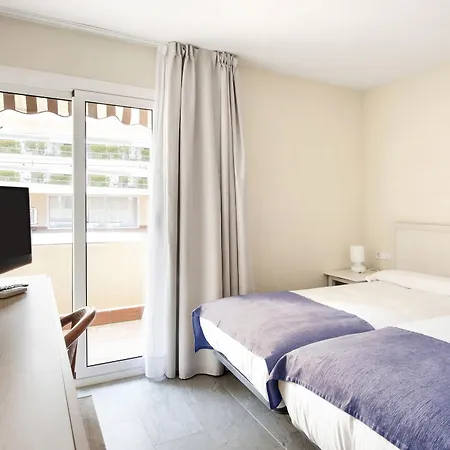 La Santa Maria 3* シッチェス